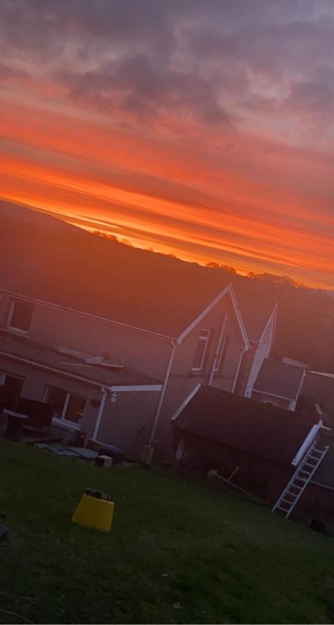 Clydach Cottages Λανέλι Εξωτερικό φωτογραφία