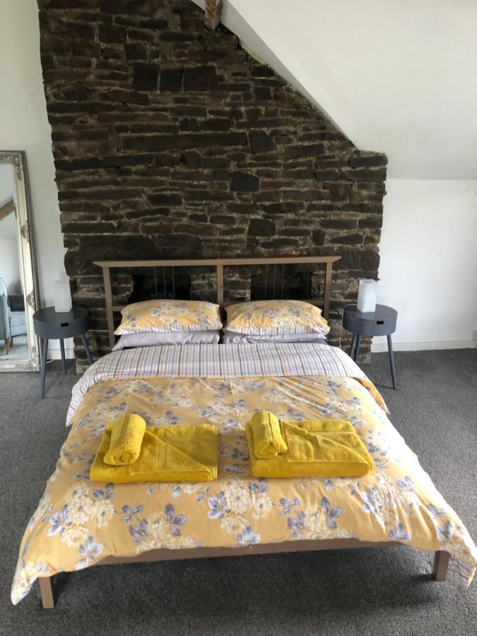 Clydach Cottages Λανέλι Εξωτερικό φωτογραφία